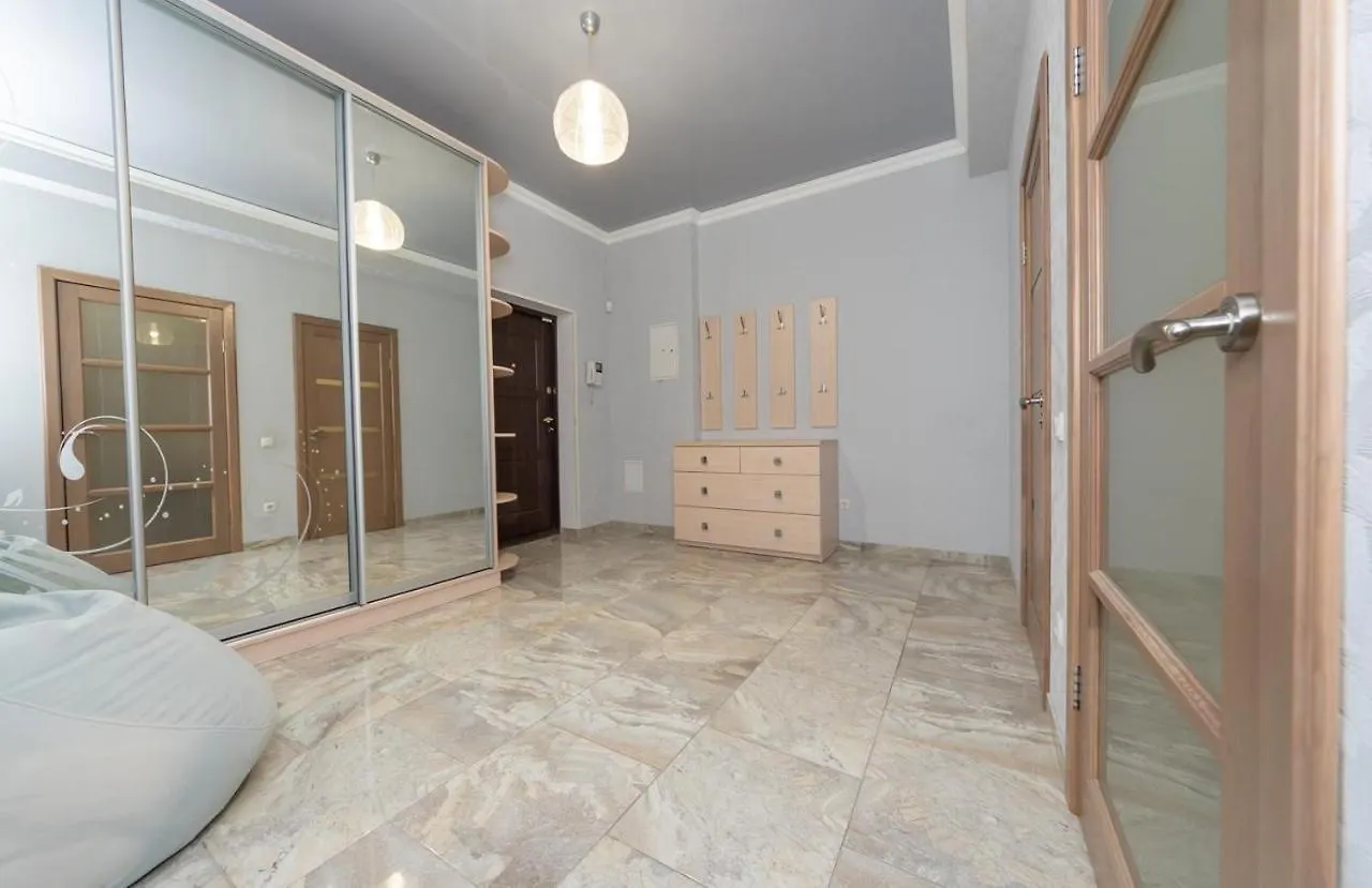 Апартаменти Люкс Класу В Новому Будинку В Центрі Kyiv Apartment